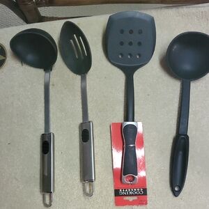 Black Cooking Utensil Set.NEW